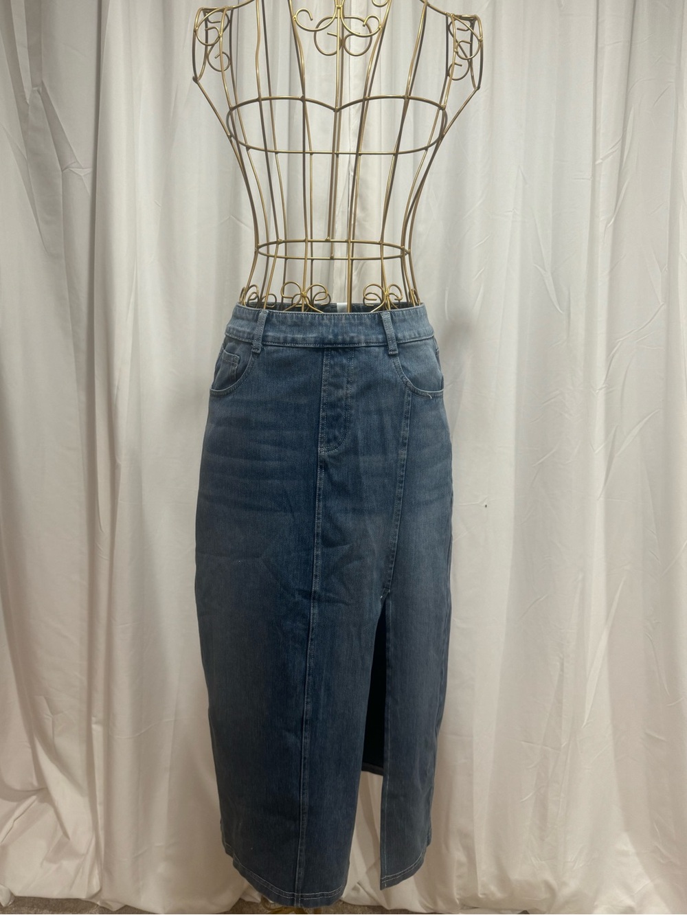 HALARA Denim Midi Skirt with Front Side Slit